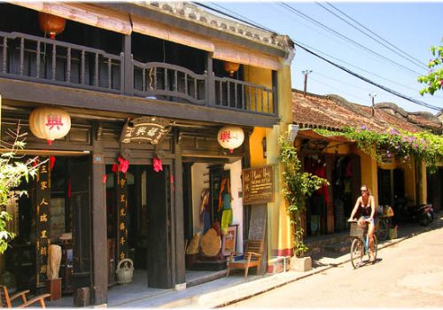 THE REASONS MAKE HOI AN ANCIENT TOWN BEING ONE OF THE MOST INTERESTING PLACES IN VIETNAM